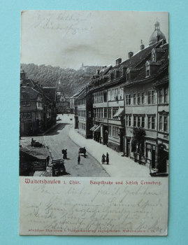 Ansichtskarte Präge Relief AK Waltershausen 1895-1905 Hauptstraße Schloss Tenneberg Geschäfte Straße Bahnpost Stmepel Ortsansicht Architektur Thüringen